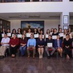 Gobernadora y rector de la U de C entregan 35 constancias de Diplomado en Lengua de Señas Mexicana