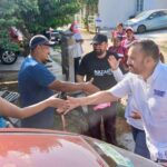 Se presenta Nazario con ciudadanos de tres colonias en Manzanillo