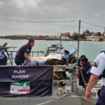 Personal de la Armada de México realiza evacuación médica de un menor de edad y brinda apoyos a la población afectada, tras el paso del huracán Beryl 