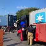 Previene UEPC por tránsito lento en autopista Colima-Manzanillo, tras accidente entre dos tráileres