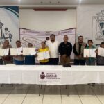 IEEA Colima entrega certificados a 20 personas que terminaron su educación básica, en Ixtlahuacán