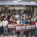 Entregan UniBeca a estudiantes manzanillenses del Tec campus Colima