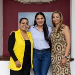 Indira Vizcaíno firma donación del terreno donde se construye CRIT Colima